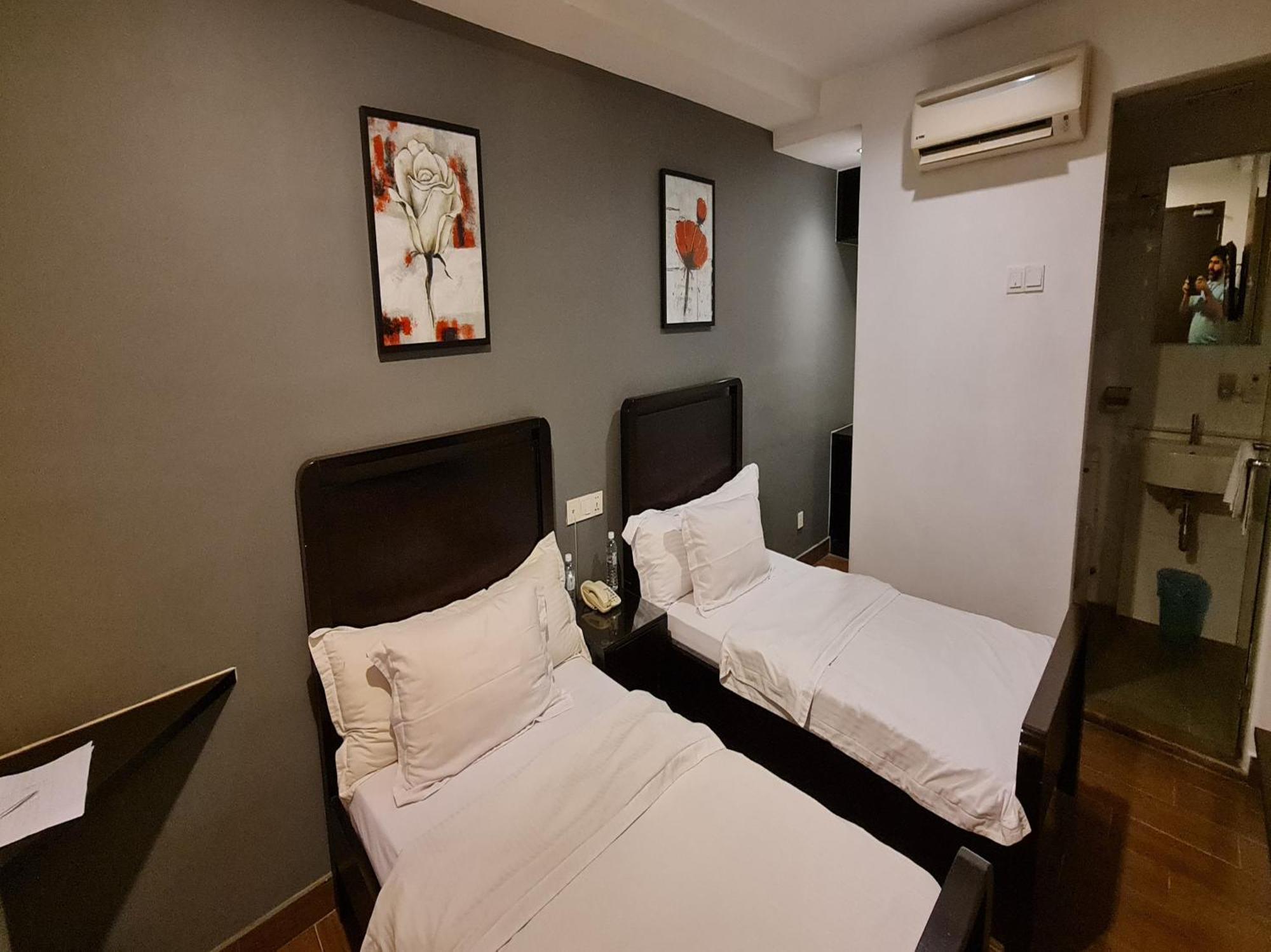 Hotel O Crossroads Hotel Kuala Lumpur Exterior foto